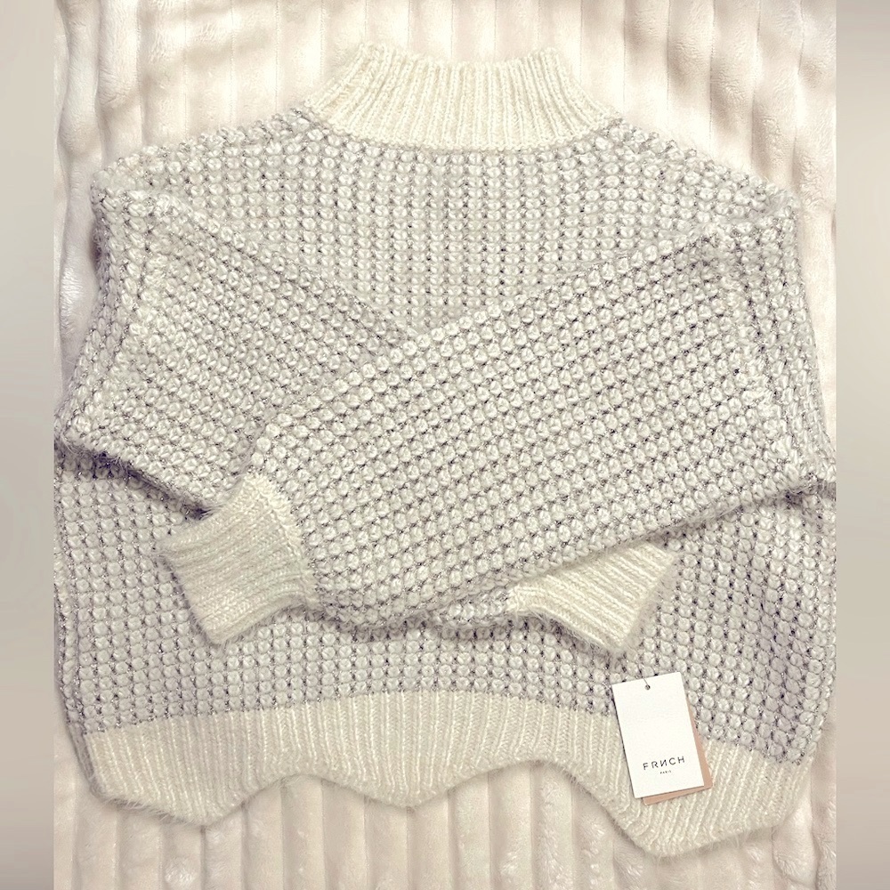 Like New. FRNCH Knit Metallic Crop Sweater Sz S/M.